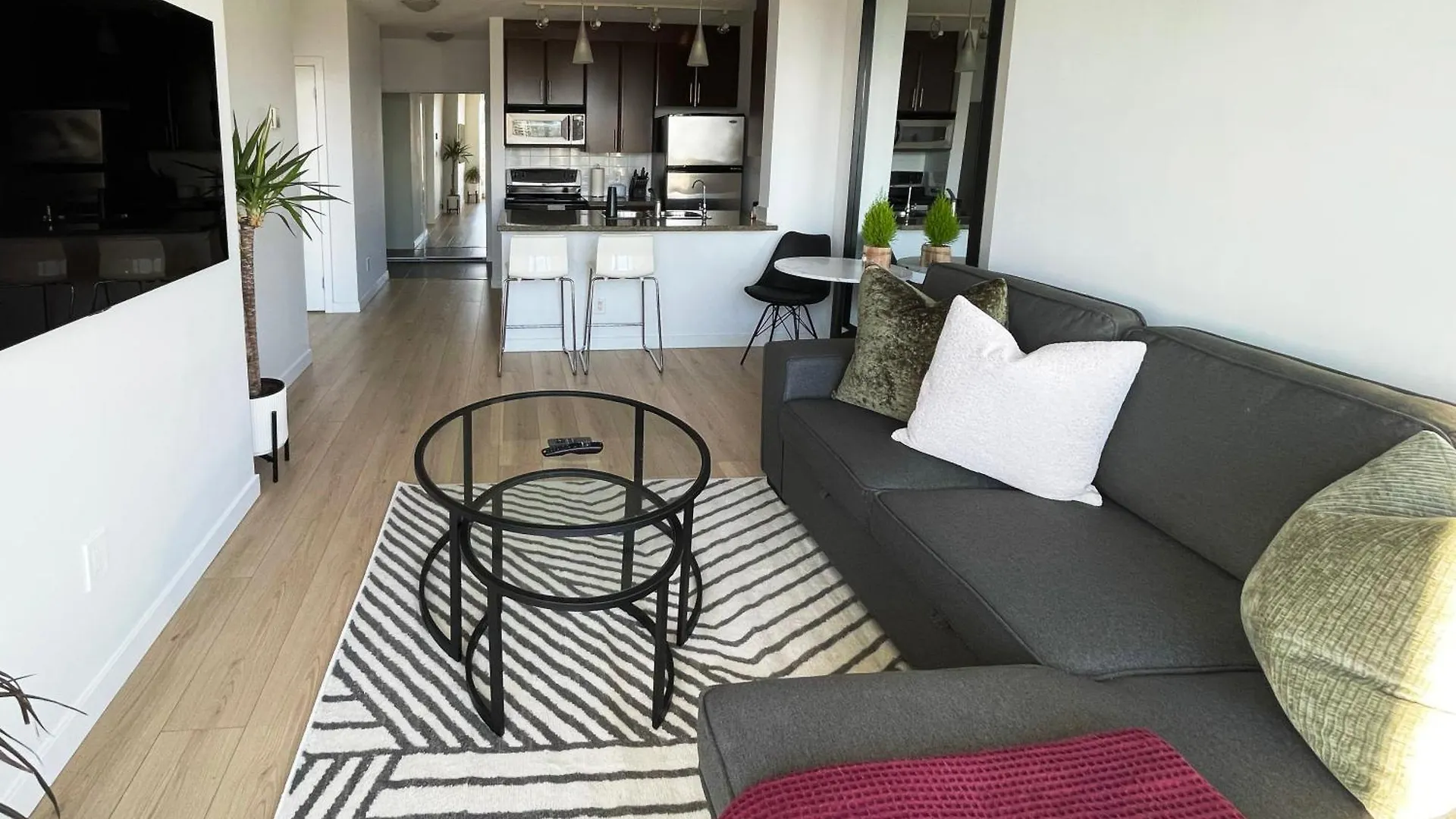 Condo Downtown Vancouver - Near Rogers Arena & Bc Place W Parking 0*,