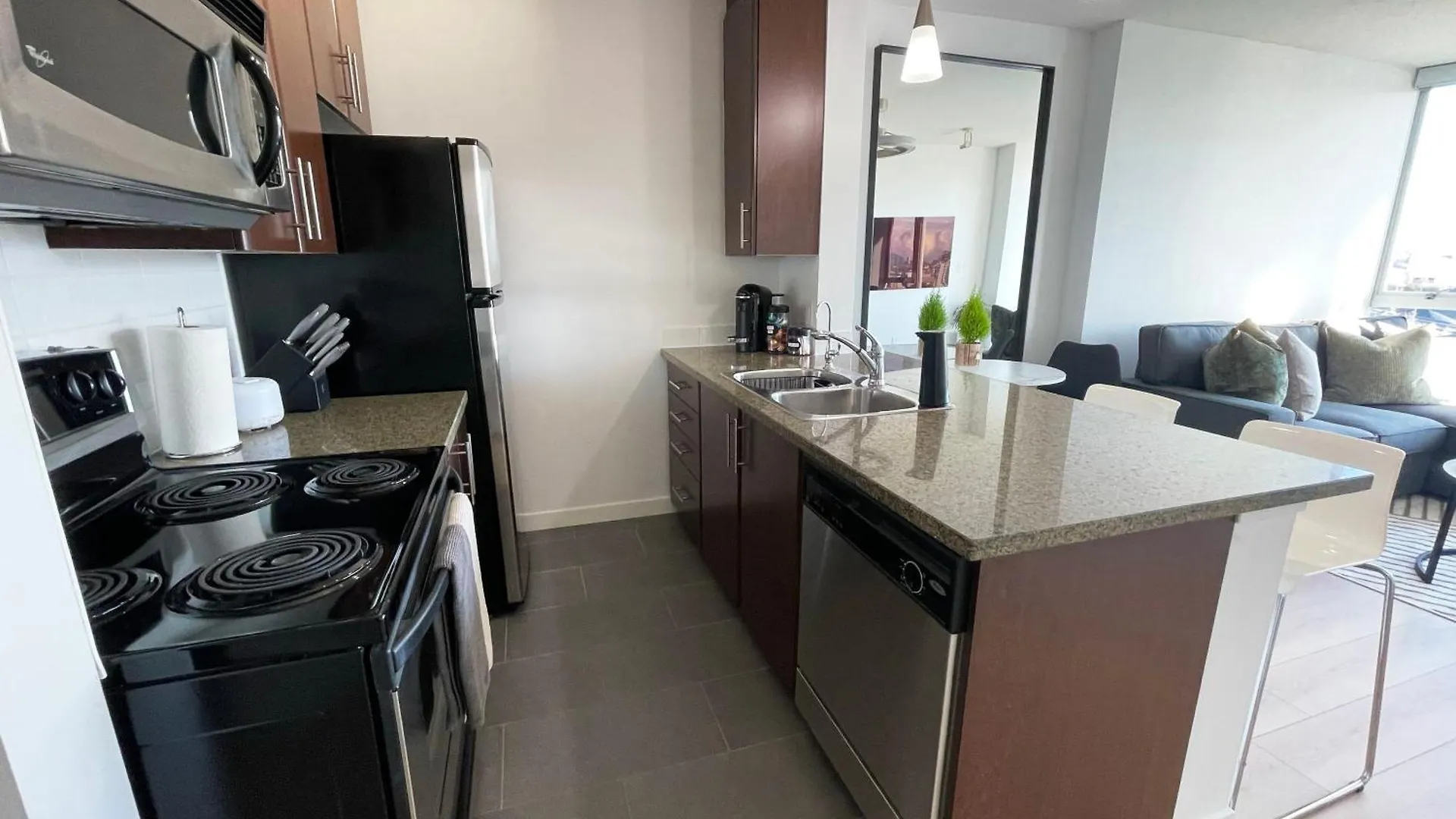 Condo Downtown Vancouver - Near Rogers Arena & Bc Place W Parking Canada